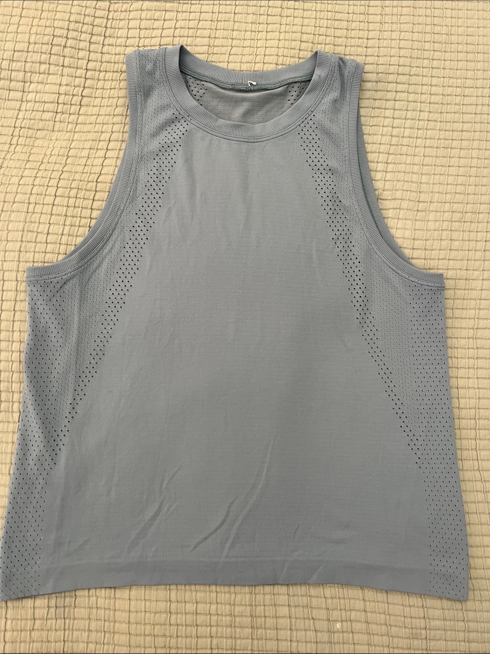 Lululemon Perforated Tank - Light blue Small